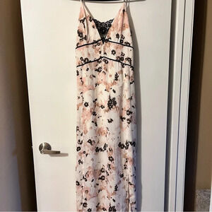 Dynamite Maxi  Dress